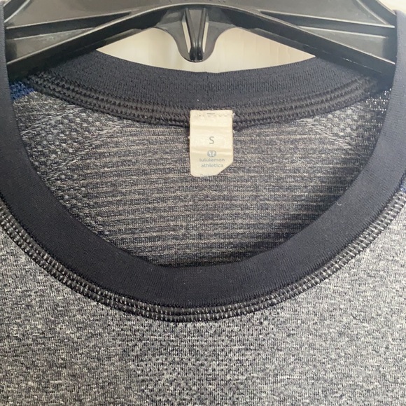 Lululemon Metal Vent Tech Short Sleeve - Picture 3 of 5